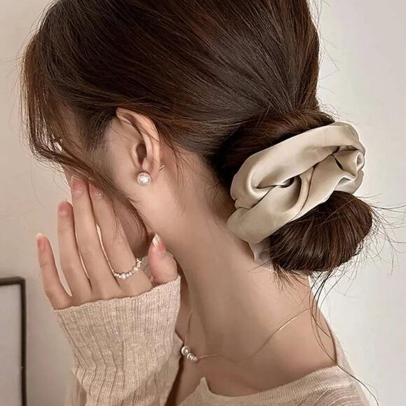 FINAL SETS!!! ($5) Hair Scrunchies - Satin - Picture 4 of 5